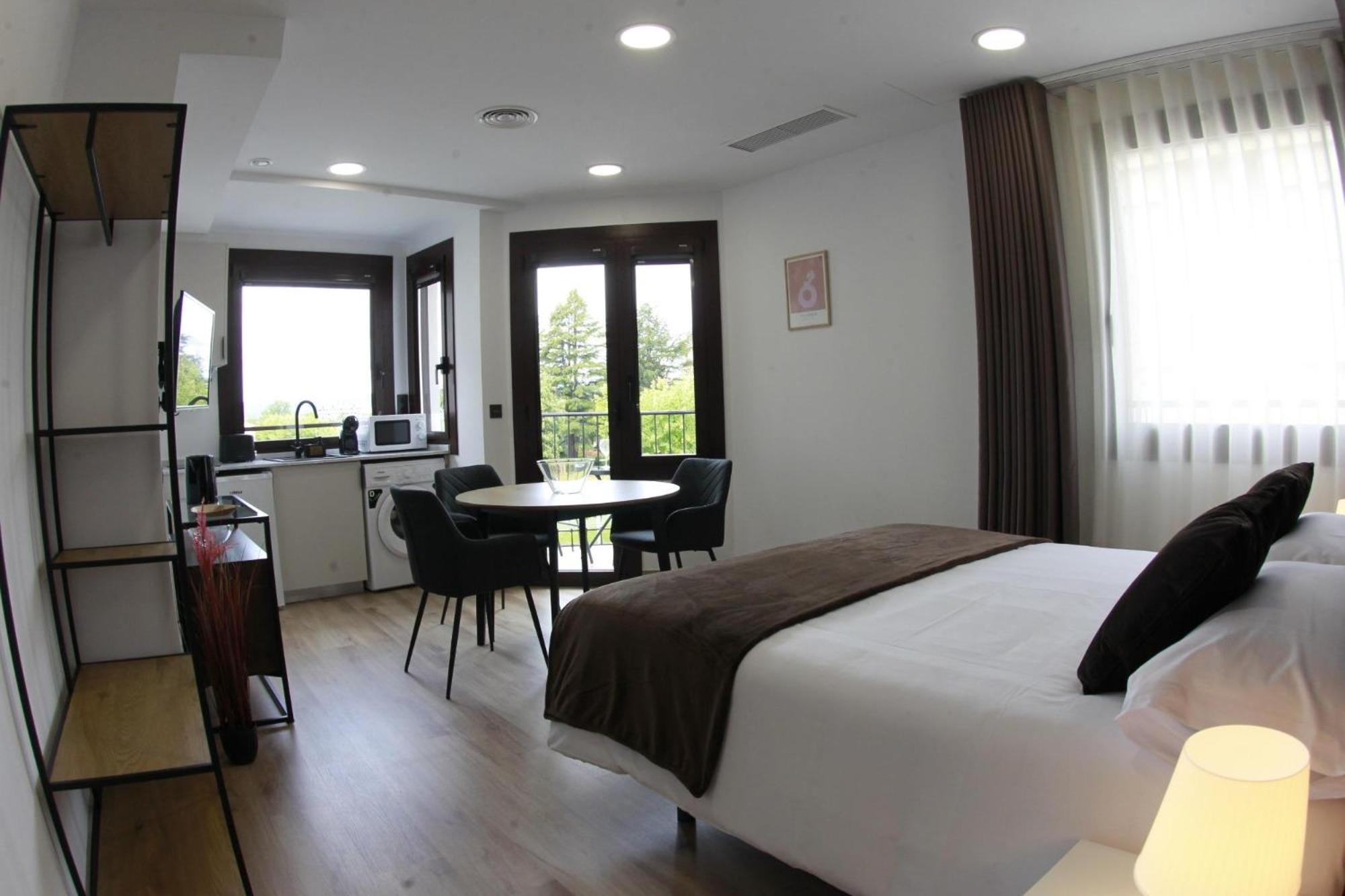 Tierra De Lemos- Turisticos Apartment Monforte De Lemos