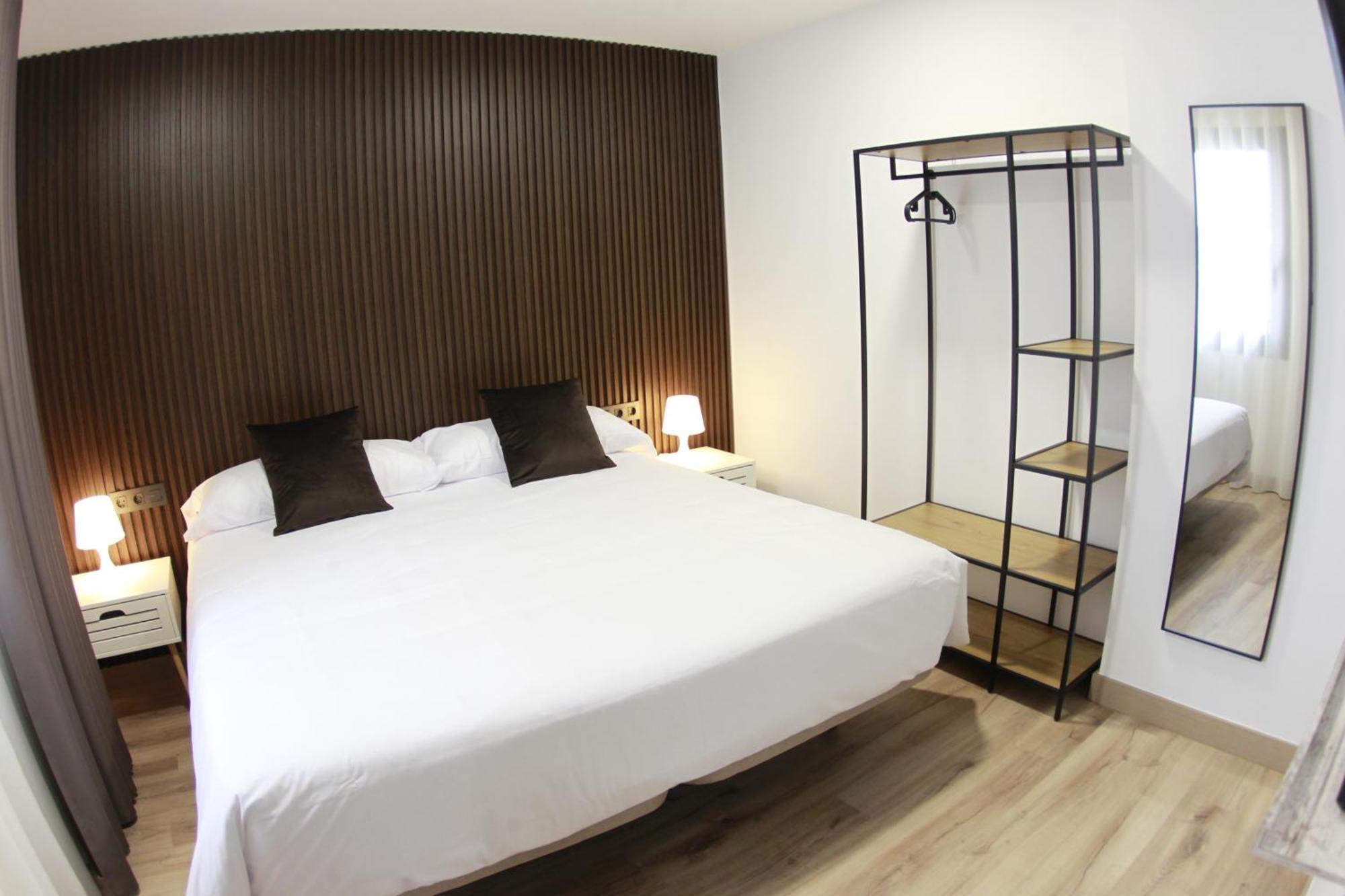 Tierra De Lemos- Turisticos Apartment