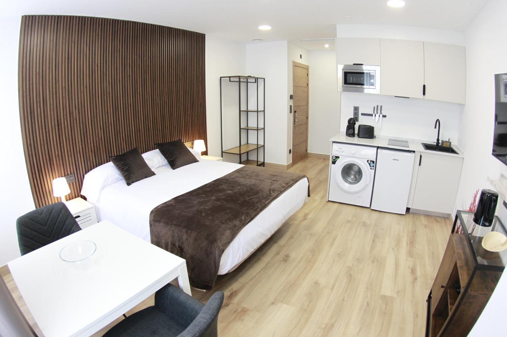 Tierra De Lemos- Turisticos Apartment *