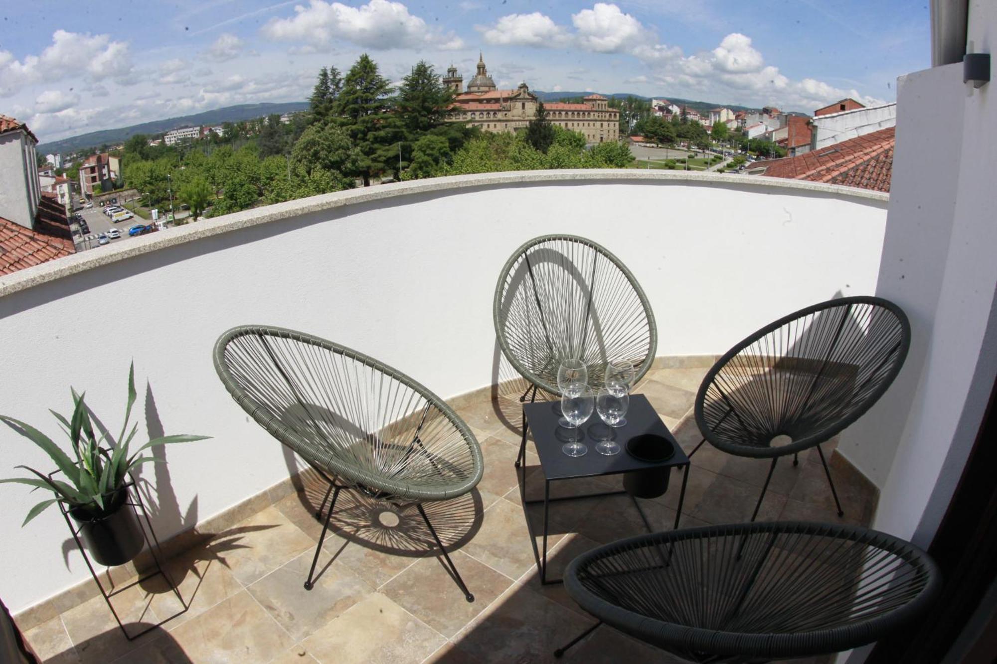 Tierra De Lemos- Turisticos Apartment Monforte De Lemos